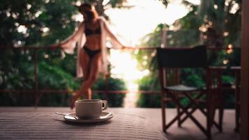 Deluxe Double Room, Balcony, Ocean View | Property grounds