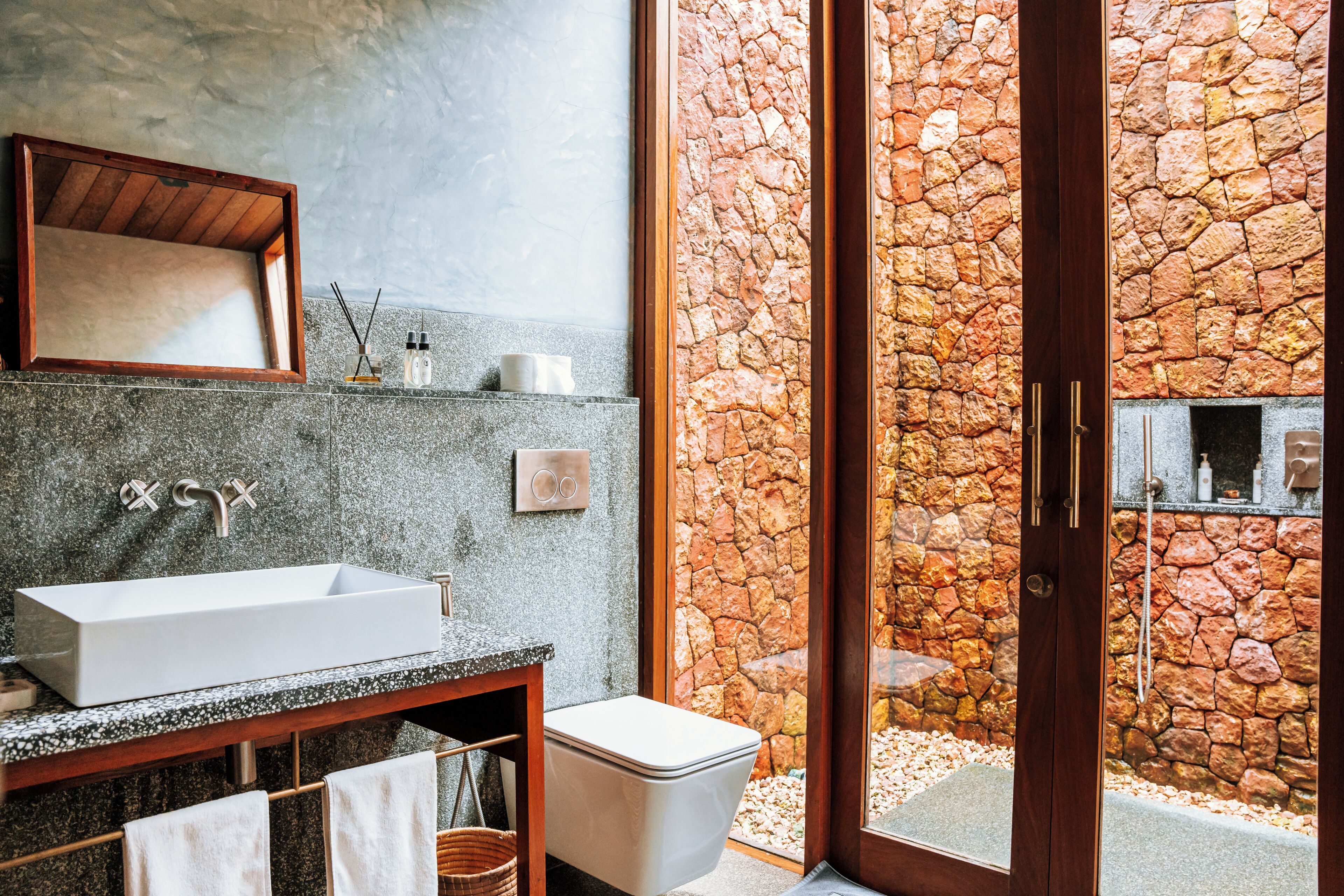 Deluxe Double Room, Balcony, Ocean View | Bathroom