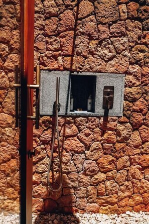 Bathroom - kizikula (Kizimkazi)
