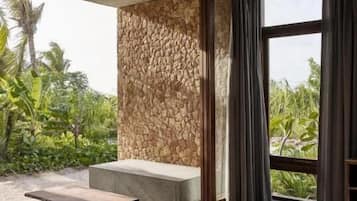 Standard Double Room, Patio, Garden View | Interior