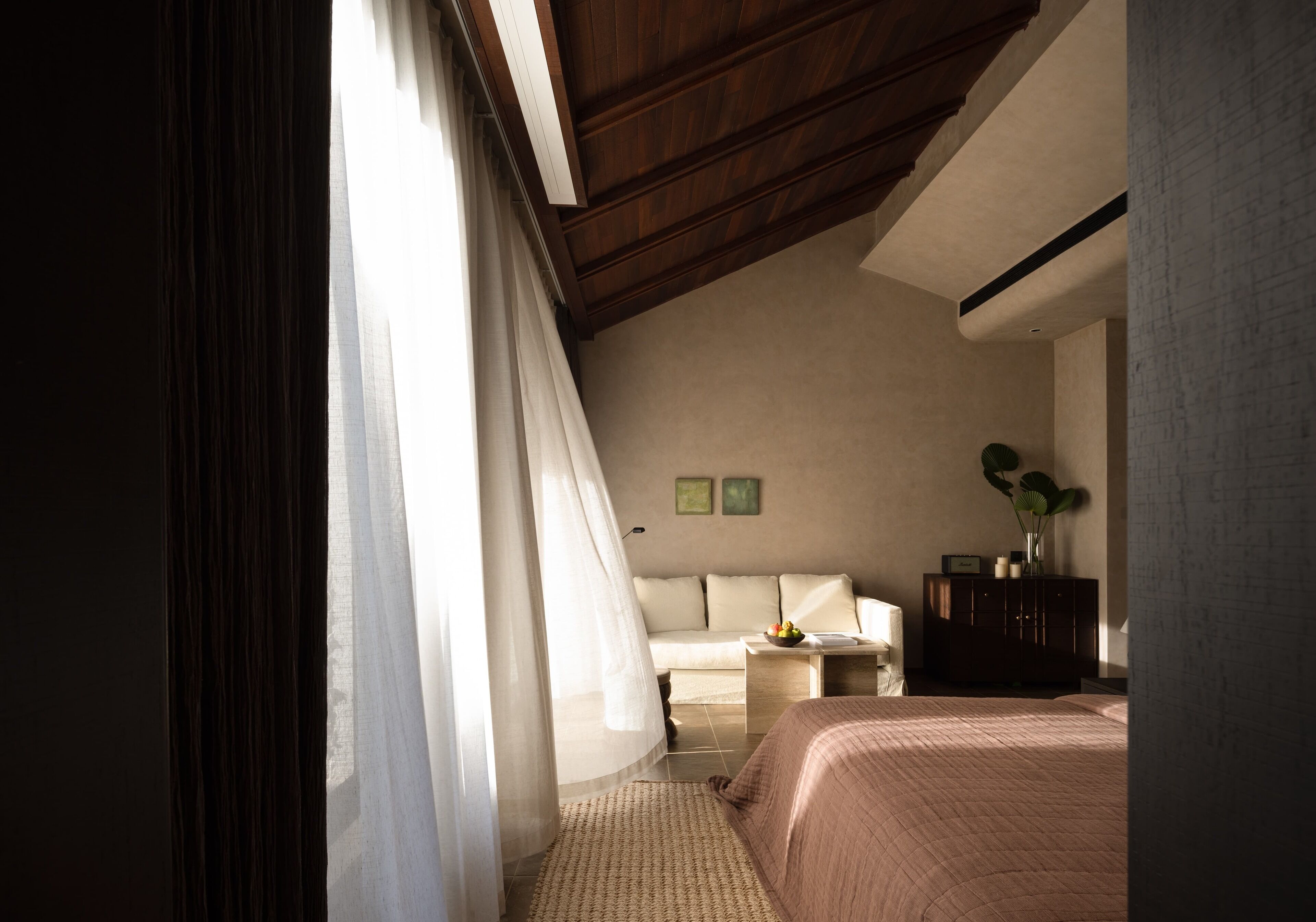 Phòng đôi Superior, quang cảnh sân vườn | Minibar, bàn, màn/rèm cản sáng, phòng cách âm 