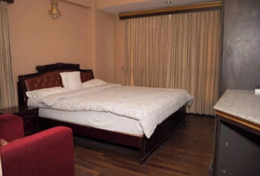 Yhden hengen huone | Kannettavalle tietokoneelle sopiva työtila, ilmainen Wi-Fi