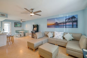 TV - Arcade & Pool Access: Panama City Beach Townhome! (Panama City Beach)