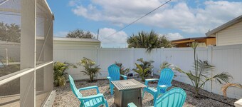 Pool Paradise! Port Charlotte Home Near Beach