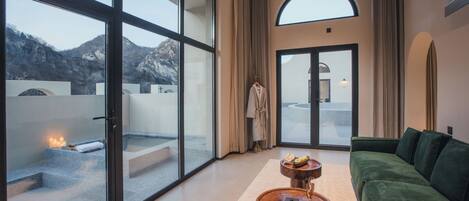 Luxe villa, uitzicht op heuvels | Uitzicht vanuit de kamer