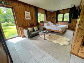 Desk, free WiFi, bed sheets - Lily Room at Lake Toya / Abutagun Toyakocho Hokkaidō (Abutagun Toyakocho)