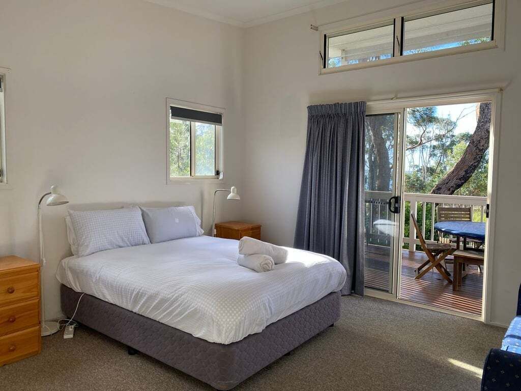 4 bedrooms, WiFi, bed sheets