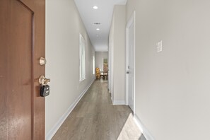 Interior - Pebble Beach Place Condos @ Diamondhead Lake -- Near Lake Catherine State Park (Hot Springs National Park)