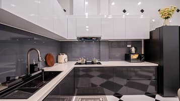 ํ์ดํ, ์นจ์ค 5๊ฐ, ์ ์ ์ ๋ง | ์ ์ฉ ์ฃผ๋ฐฉ | ๋์ฅ๊ณ , ์ ์๋ ์ธ์ง, ์ฟกํ, ์กฐ๋ฆฌ ๋๊ตฌ/์ ์/์ฃผ๋ฐฉ ๊ธฐ๊ตฌ