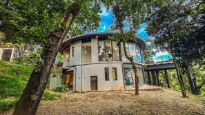 Exterior - Casa Los Volcanes w/Jacuzzi and Volcano view (Antigua Guatemala)