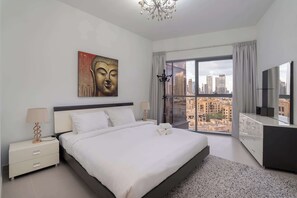 Iron/ironing board, WiFi, bed sheets - Free housekeeping visits during your stay - StayShort - Stylish Downtown Apartment with Burj Views that Sleeps 4! (Downtown)