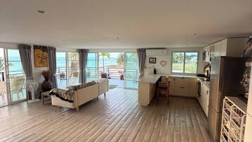 Apartment, 1 Bedroom, Balcony, Garden View | Bahagian dalam