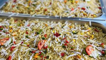 Desayuno continental gratuito y diario