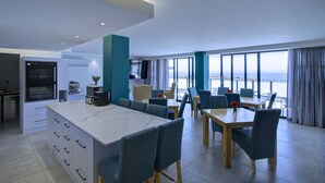 Lobby sitting area - Mosselbay Waterfront Accomodation  (Mossel Bay)