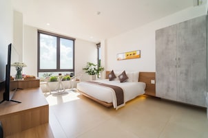 Suite de lujo, vistas al mar | Ropa de cama de alta calidad, minibar, mobiliario individual