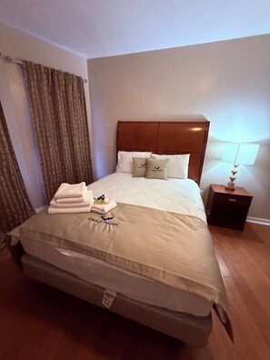 WiFi, bed sheets - Spacious 3-BR apartment in brilliant  Near Yale University and Hospitals#Apt 5 (New Haven)