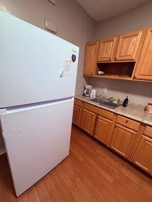 Private kitchen - Spacious 3-BR apartment in brilliant  Near Yale University and Hospitals#Apt 5 (New Haven)