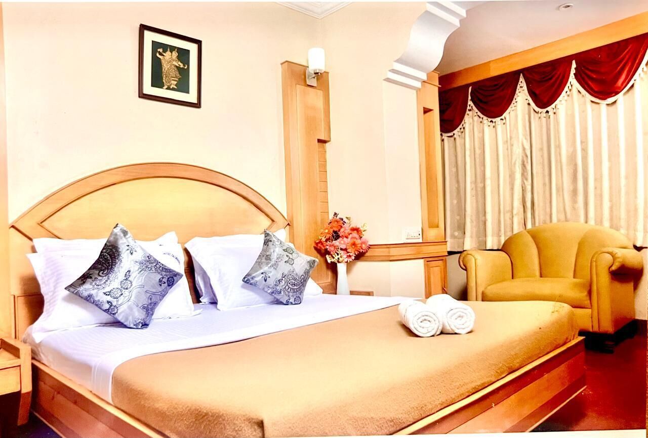 Deluxe Double Room | Premium bedding, memory foam beds, desk, laptop workspace