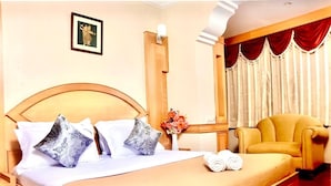Room - HOTEL TAJ MAHAL (Bengaluru)