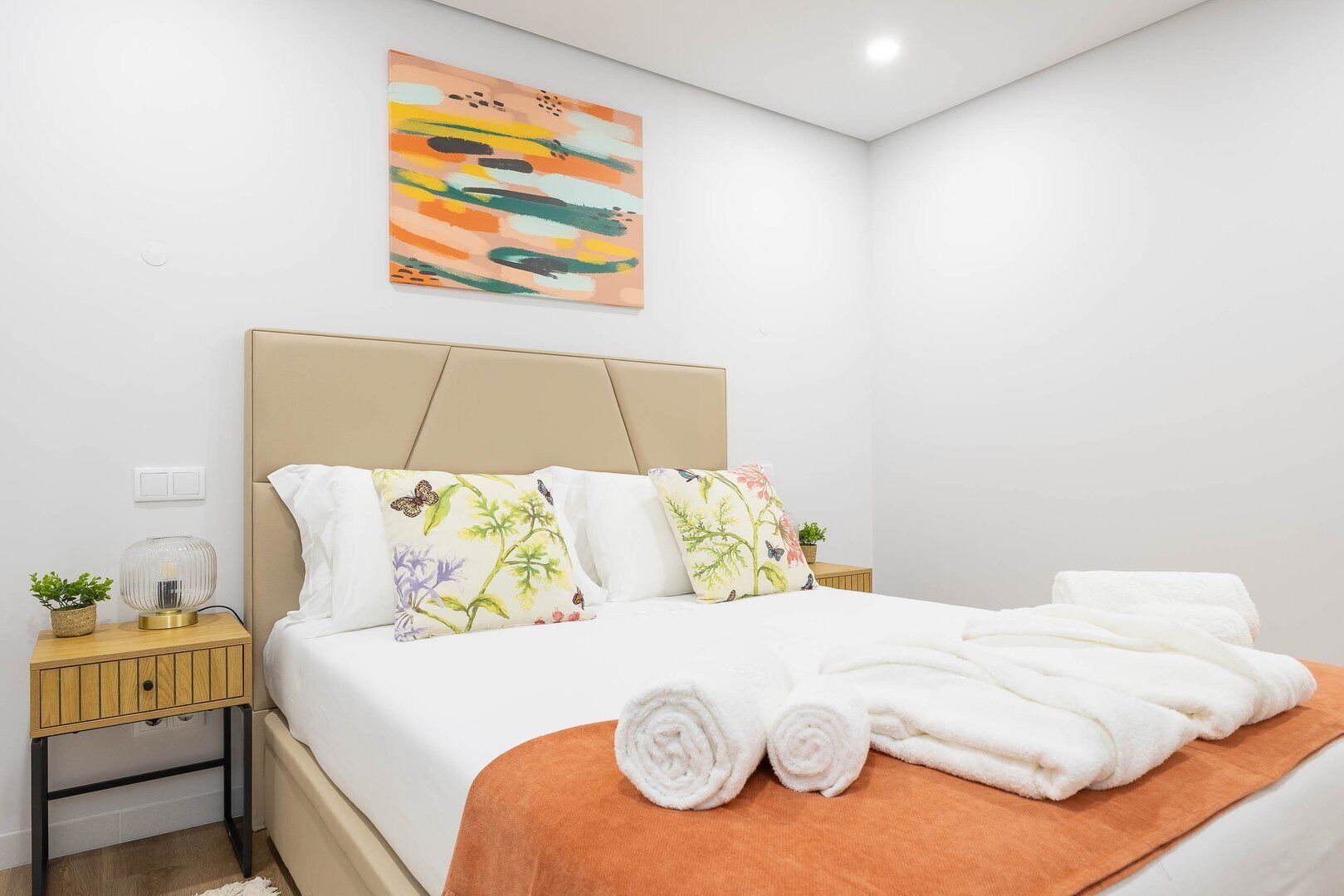 Fer et planche à repasser, accès Internet, draps fournis