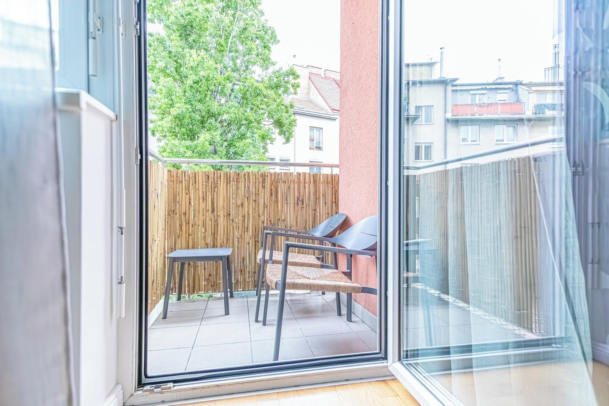 Basic-Apartment | Balkon