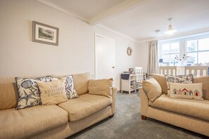 TV, fireplace - Seascape Cottage at Crail Harbour (Crail)