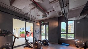 Gym - LUX The La Mer Beach Suite 5 (Dubai)