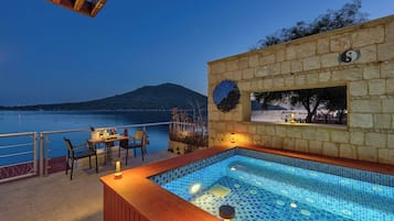 Suite de luna de miel, vistas al mar | Vistas desde la habitación