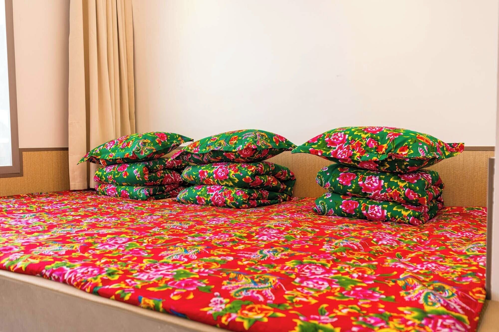 Familiesuite | Skrivebord, blendingsgardiner, wi-fi (inkludert) og sengetøy