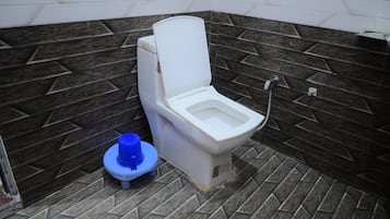 Dobbelt- eller tomannsrom | Bad