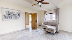 Apartamento, 2 quartos, acessível | Área de estar