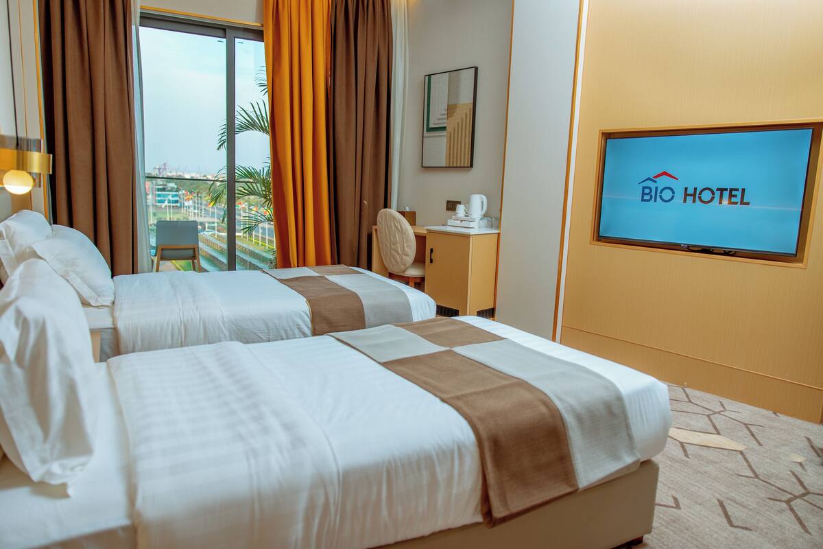Deluxe Double or Twin Room, Balcony, Sea View | Iron/ironing board, WiFi (free)