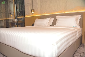 Superior Suite, City View | Iron/ironing board, free WiFi