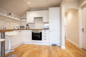 Fridge, microwave, oven, dishwasher - Rocklands (No 11) | Elie (Elie)