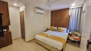 Suite | Free WiFi - Hotel Hinduja Empire (Surat)