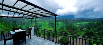 Alankara St Clair Retreat