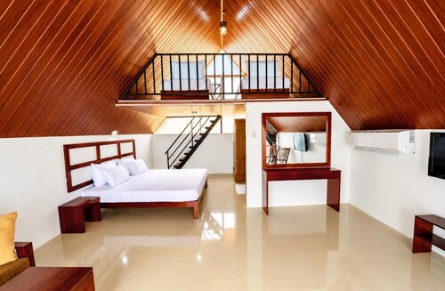 Alankara St Clair Retreat