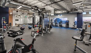 Fitness facility - Studio Apartment with Amazing Downtown Los Angeles Views (Los Angeles)