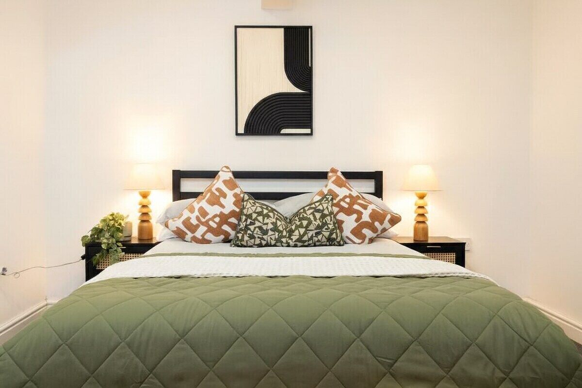 1 Schlafzimmer, Bügeleisen/Bügelbrett