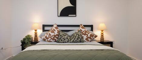 1 Schlafzimmer, Bügeleisen/Bügelbrett