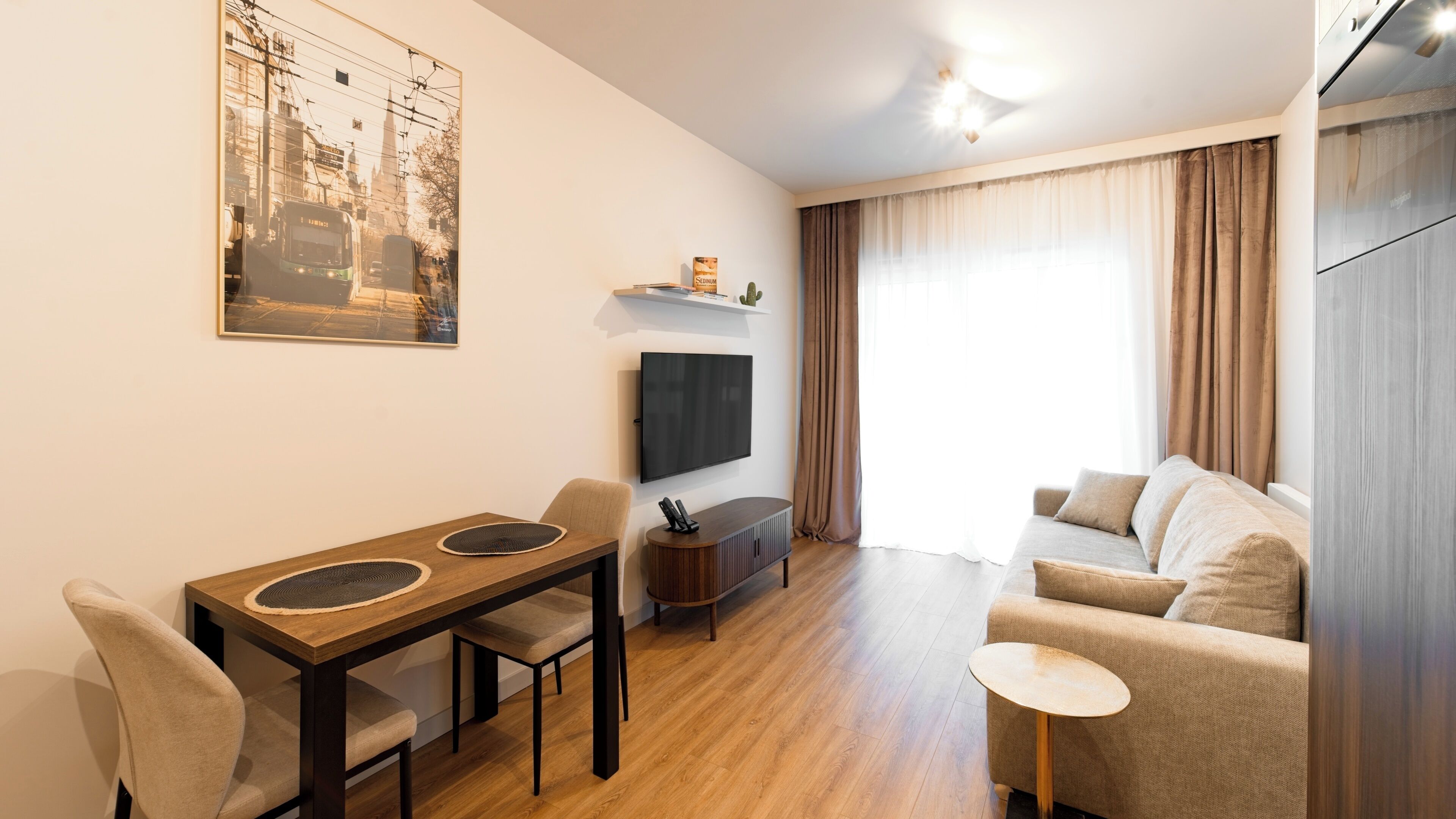 Apartment (23) | Wohnbereich | Flachbildfernseher