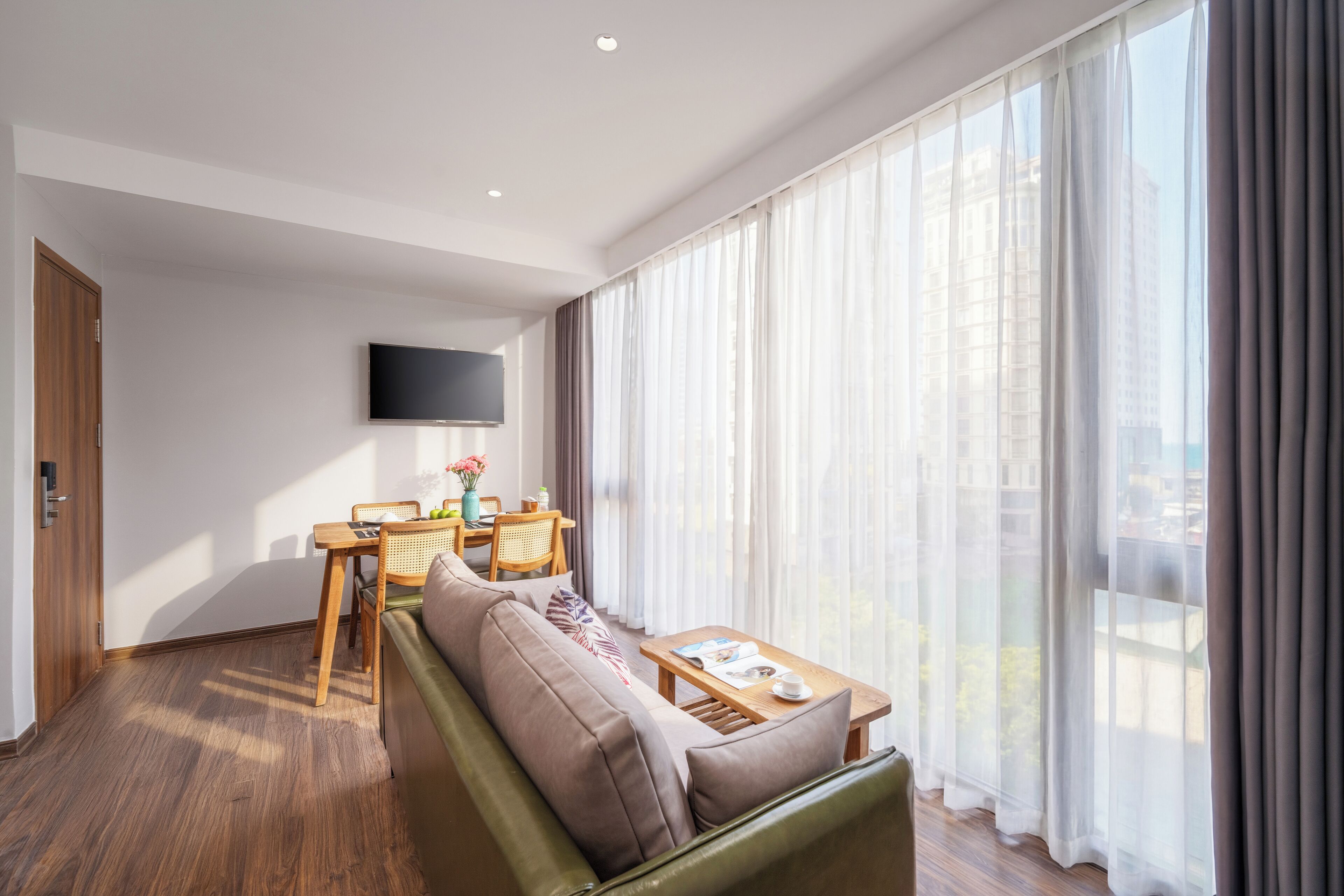 Superior Apartment - Run of House