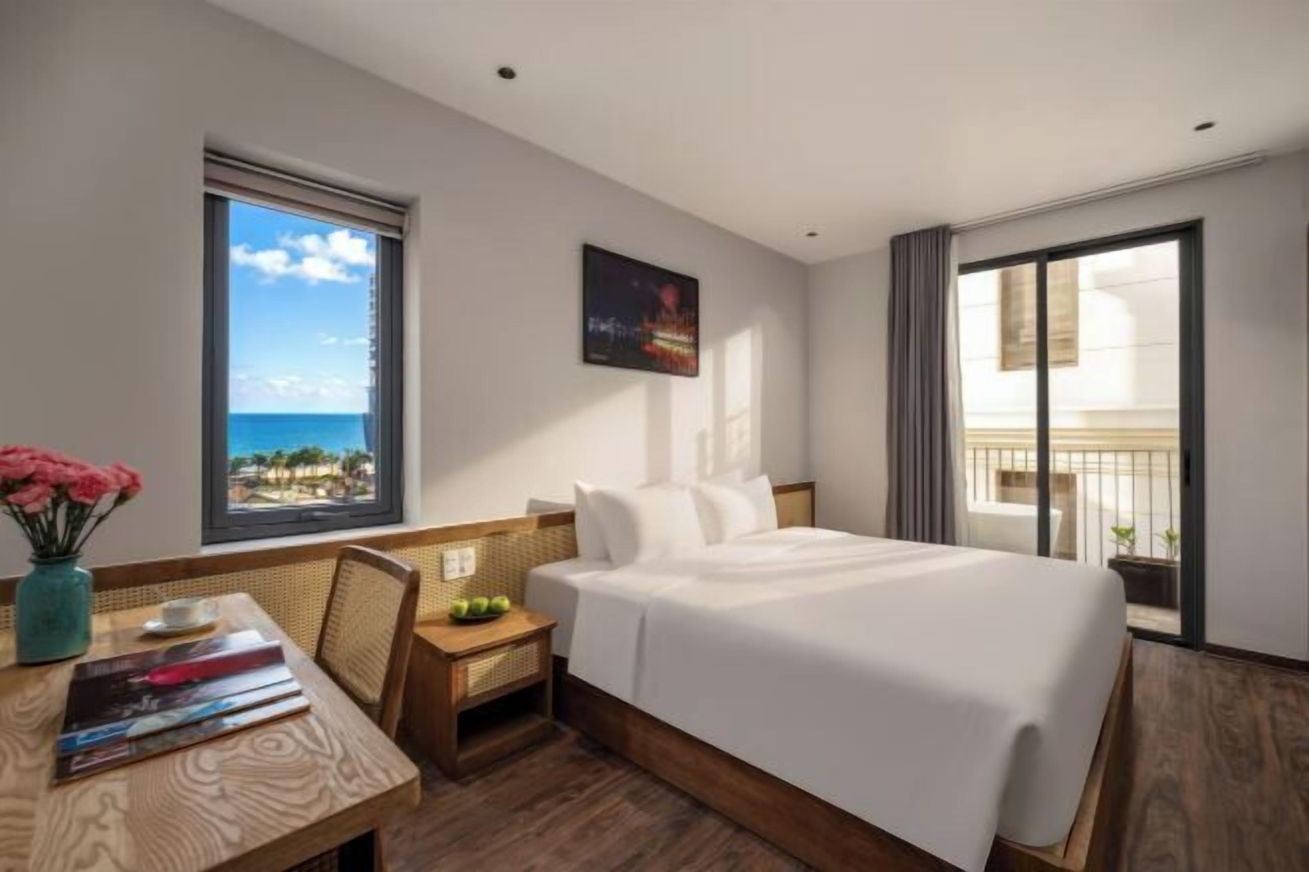 In-room safe, desk, laptop workspace, blackout drapes