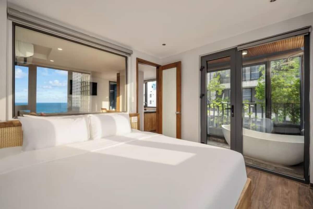 In-room safe, desk, laptop workspace, blackout drapes