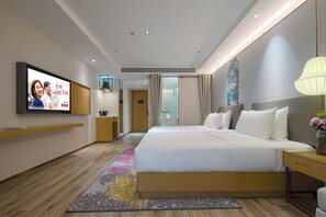 Laptop workspace, free WiFi - The Hotel V  Huai'an  University Town (Huai'an)