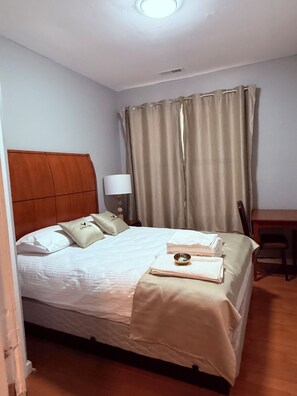WiFi, bed sheets