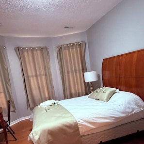 WiFi, bed sheets