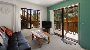 Unclassified image, 5 of 18, button - Peaceful Oasis in the heart of Tapu (Tapu)