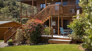 Unclassified image, 3 of 18, button - Peaceful Oasis in the heart of Tapu (Tapu)