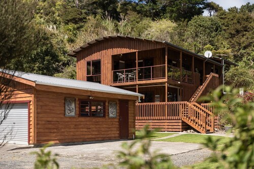 Peaceful Oasis in the heart of Tapu